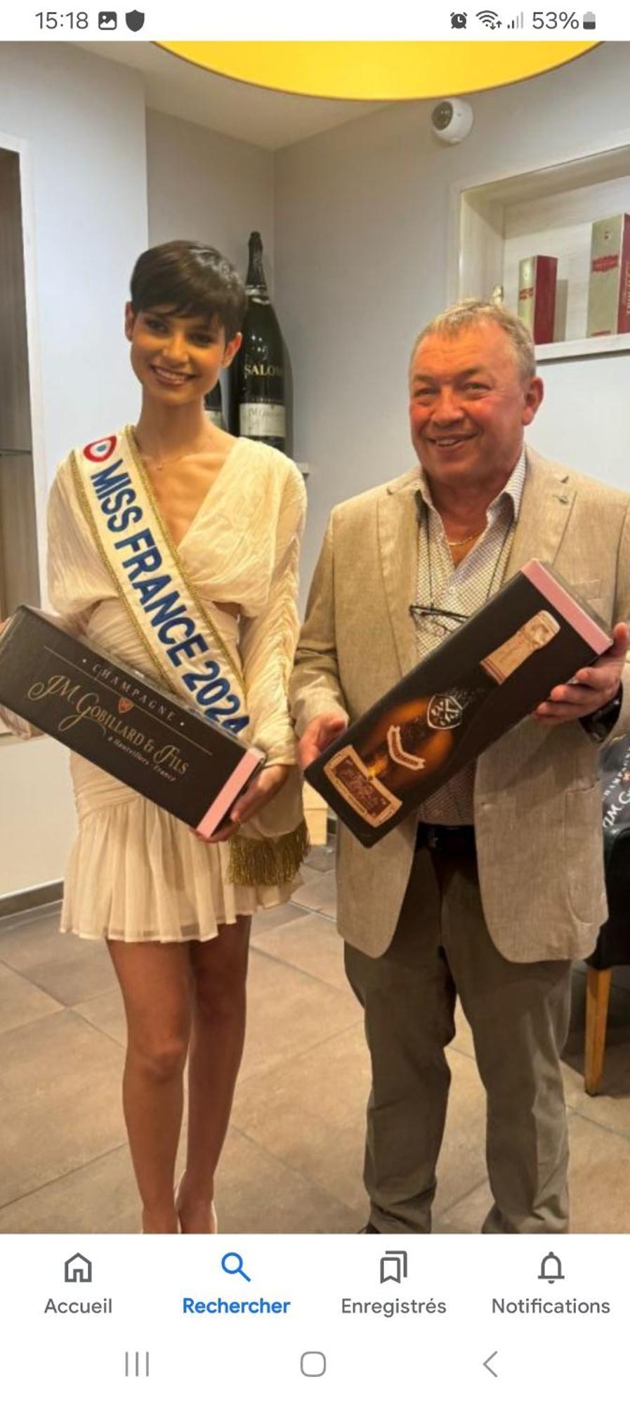 Les Loges Du Theatre Degustation Champagne Offerte Jacuzzi Sauna Jeux Velos Maison Prive 150M2 Historique 14Pers Max Emplacement Exceptionnel Et Chic, 200M De L'Avenue De Champagne, Gare, Musee, Jardins, Restaurations, Toutes Commodites Эперне Экстерьер фото
